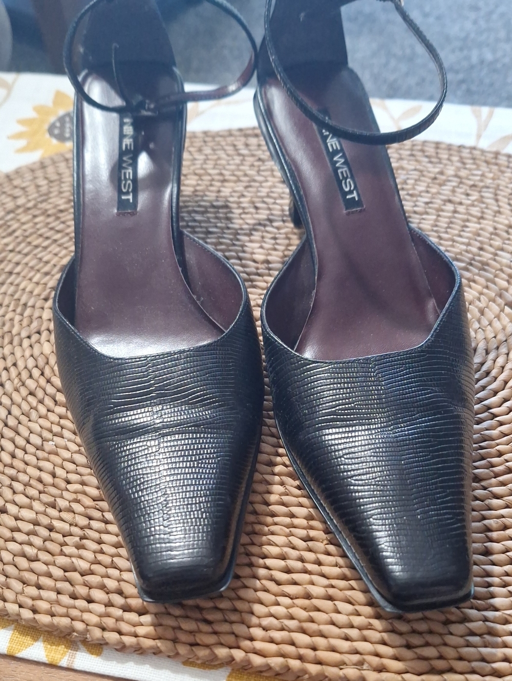 Nine West Black Textured Pointed Square-Toe Ankle-Strap Pumps